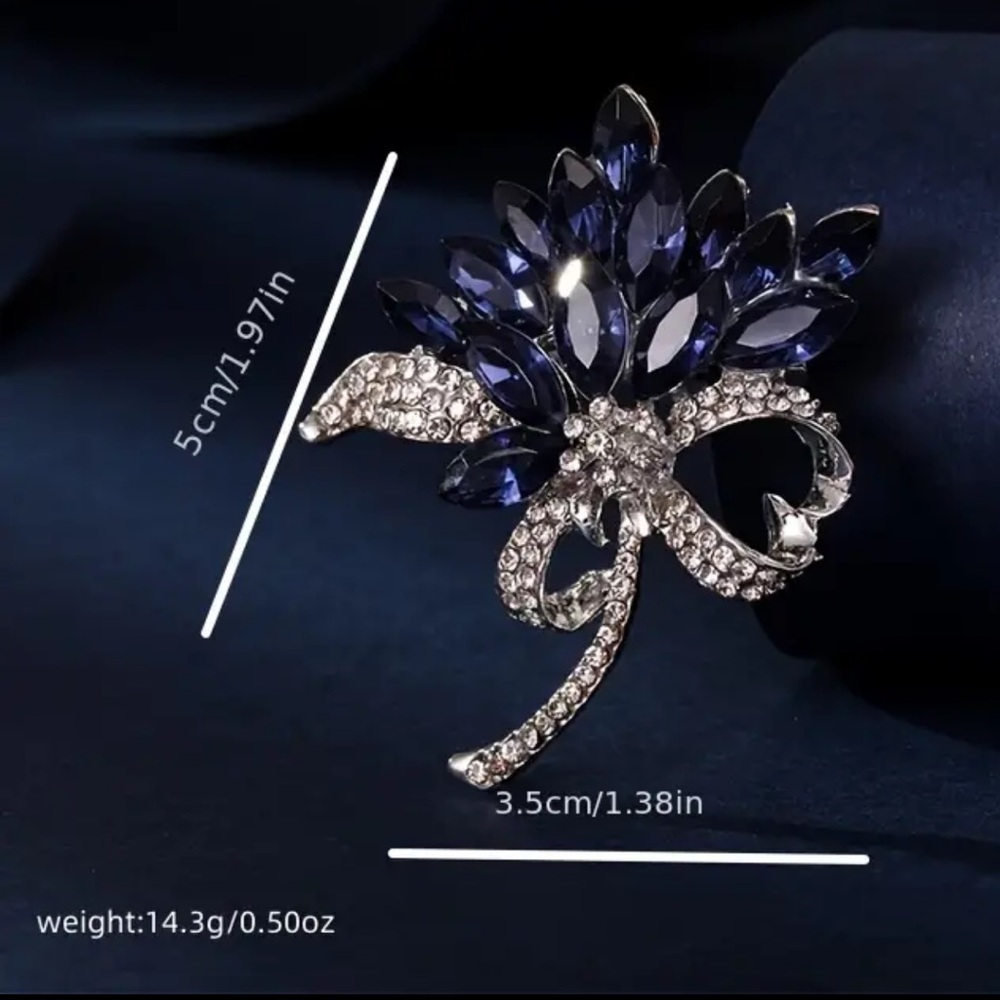 NWOT - Vintage Inspired Floral Brooch - Picture 8 of 9